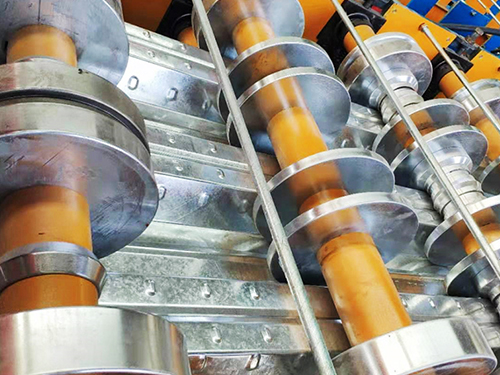 What problems often appear in the production process of 1025 floor bearing plate equipment?